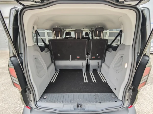 Ford Tourneo Custom Family L2 A8 2.0 TDCi EcoBlue 100kW 18