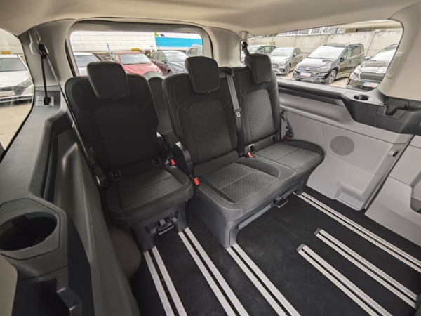 Ford Tourneo Custom Family L2 A8 2.0TDCi EcoBlue 100kW 14