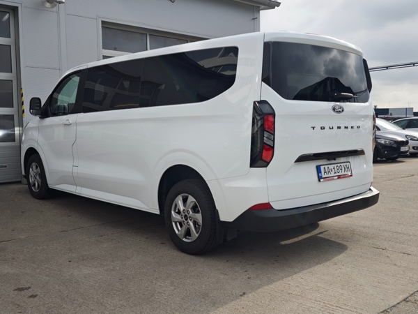 Ford Tourneo Custom Family L2 A8 2.0TDCi EcoBlue 100kW 7