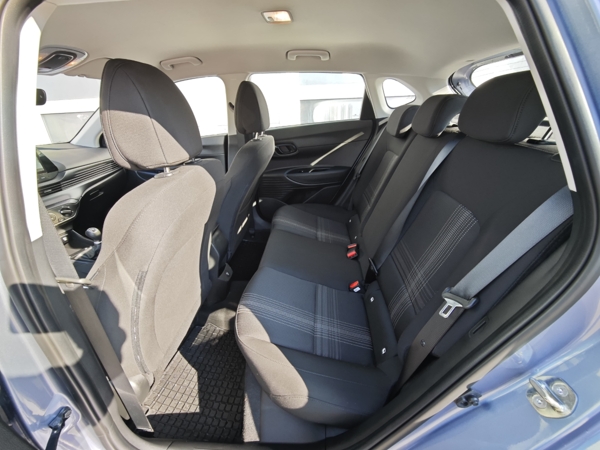 Hyundai i20 Comfort + Winter Pack 1,2i 58kW 11