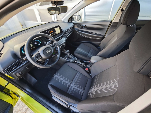 Hyundai i20 Comfort DCT T-GDi 74kW 9