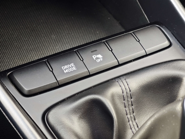 Hyundai i20 Family + LED s DRIVE MODE T-GDi 74kW 19