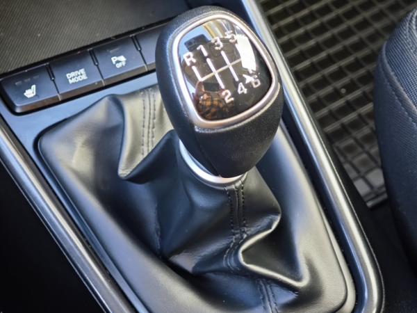 Hyundai i20 Family + Winter Pack s DRIVE MODE T-GDi 74kW 18