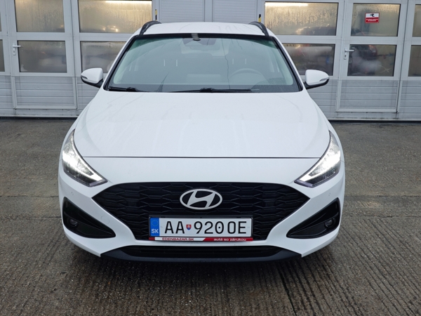 Hyundai i30 CW FAMILY + NAVI + LED 1,5 71kW 4