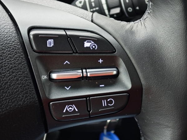 Hyundai i30 CW FAMILY + NAVI + LED 1,5 71kW 27