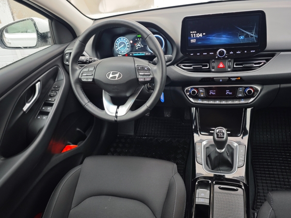 Hyundai i30 CW FAMILY + NAVI + LED 1,5 71kW 3