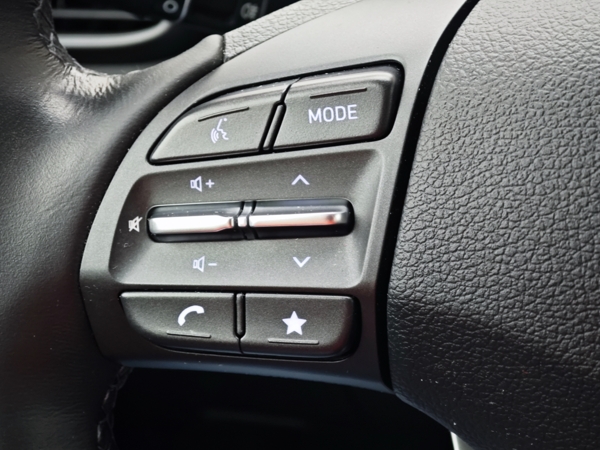 Hyundai i30 CW FAMILY + NAVI + LED 1,5 71kW 26