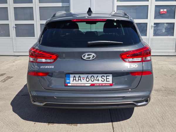 Hyundai i30 CW FAMILY + Smart Pack DCT 1,5 T-GDi MHEV  103kW 6