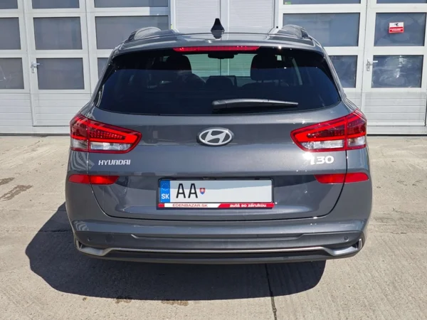 Hyundai i30 CW FAMILY + Smart Pack DCT 1,5 T-GDi MHEV  103kW 6