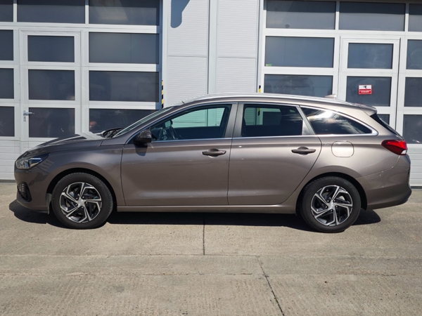 Hyundai i30 CW Family 1,5 DPi 81kW 8