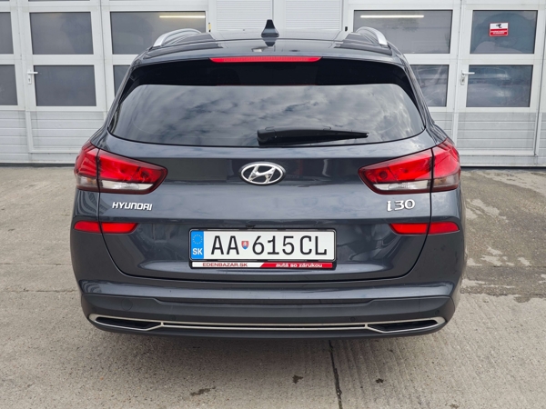Hyundai i30 CW Family 1,5 DPi 81kW 6
