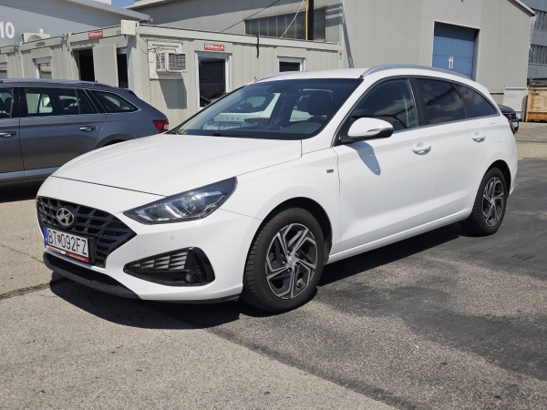 Hyundai i30 CW Family 48V Mild Hybrid 1,5 T-GDi 117kW