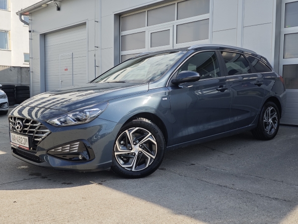 Hyundai i30 CW Family 48V Mild Hybrid 1,5 T-GDi 117kW
