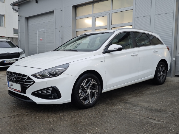 Hyundai i30 CW Family 48V Mild Hybrid 1,5 T-GDi 117kW