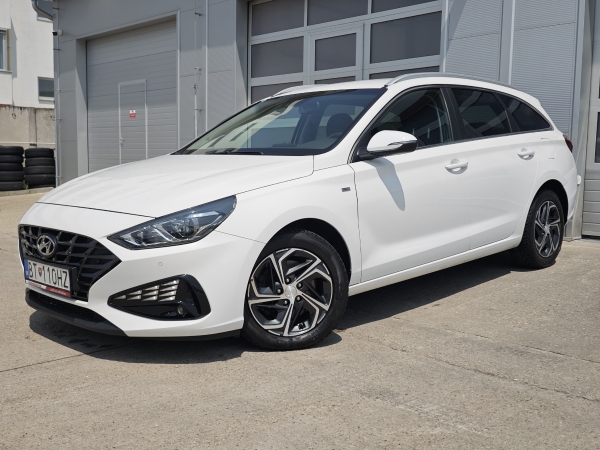Hyundai i30 CW Family 48V Mild Hybrid DCT 1,5 T-GDi 117kW
