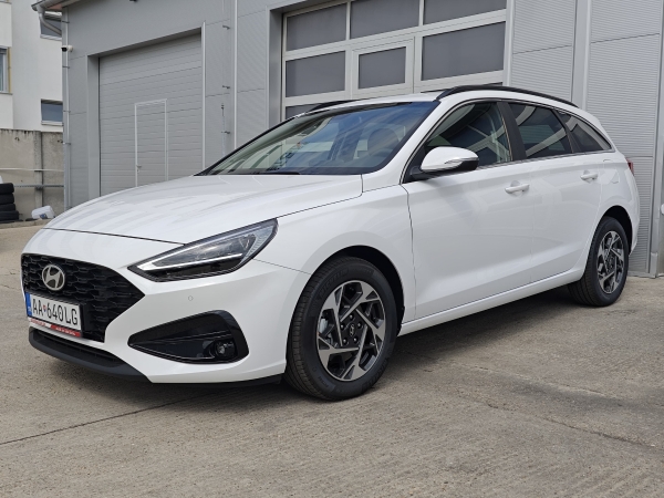 Hyundai i30 CW FAMILY DCT 1,5 T-GDi MHEV  103kW