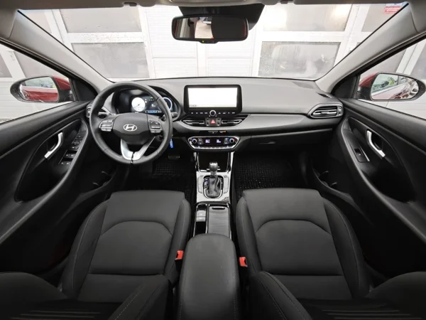 Hyundai i30 CW FAMILY DCT 1,5 T-GDi MHEV 103kW 12
