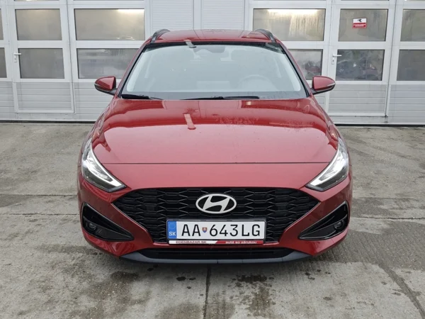 Hyundai i30 CW FAMILY DCT 1,5 T-GDi MHEV 103kW 4
