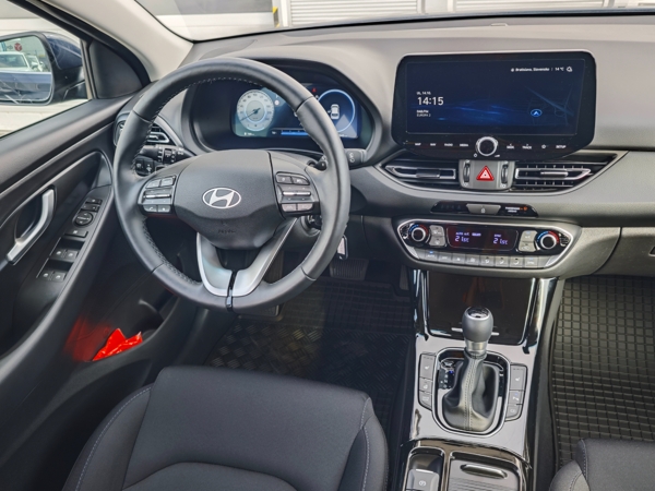 Hyundai i30 CW FAMILY DCT 1,5 T-GDi MHEV 103kW 3