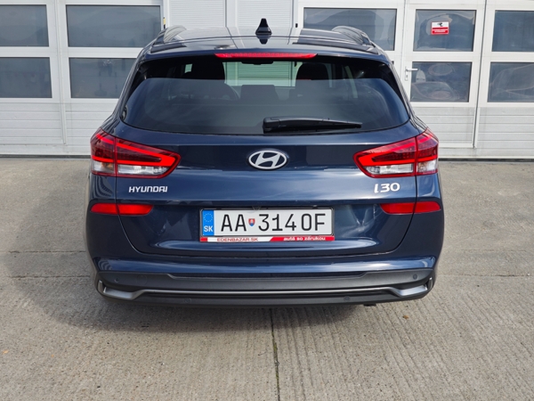 Hyundai i30 CW FAMILY DCT 1,5 T-GDi MHEV 103kW 6