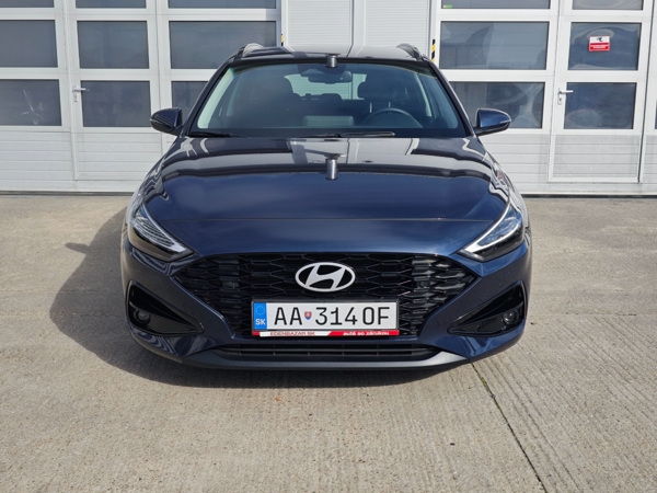 Hyundai i30 CW FAMILY DCT 1,5 T-GDi MHEV 103kW 4