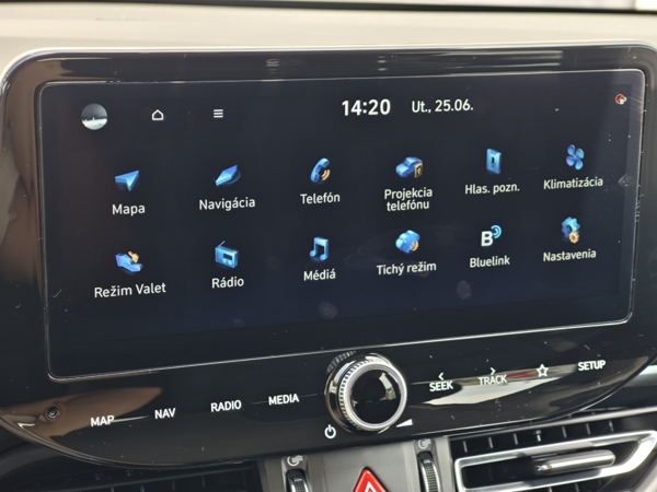 Hyundai i30 CW FAMILY DCT 1,5 T-GDi MHEV  103kW 16