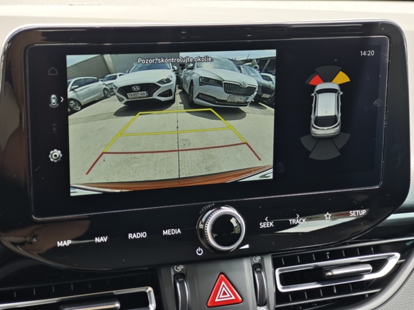 Hyundai i30 CW FAMILY DCT 1,5 T-GDi MHEV  103kW 18