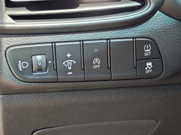 Hyundai i30 CW FAMILY DCT 1,5 T-GDi MHEV  103kW 29