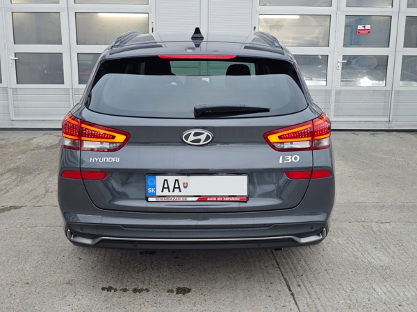Hyundai i30 CW FAMILY DCT 1,5 T-GDi MHEV  103kW 6