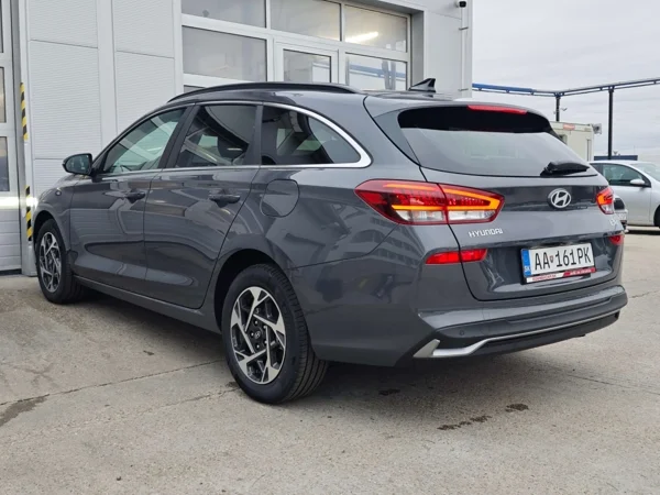 Hyundai i30 CW FAMILY DCT 1,5 T-GDi MHEV  103kW 7