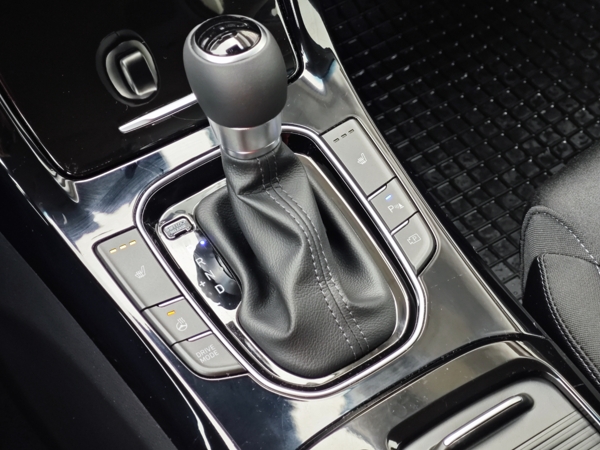 Hyundai i30 CW FAMILY DCT 1,5 T-GDi MHEV  103kW 18