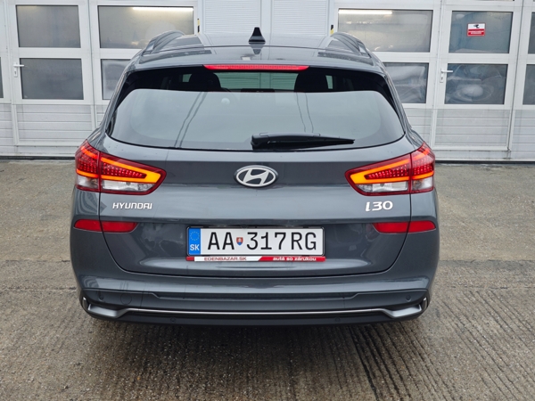 Hyundai i30 CW FAMILY DCT 1,5 T-GDi MHEV  103kW 6