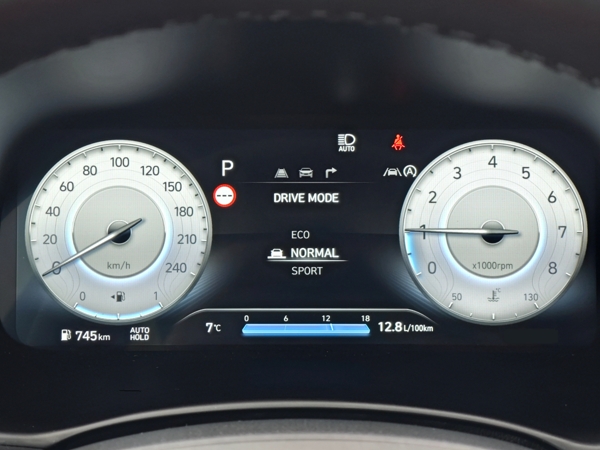 Hyundai i30 CW FAMILY DCT 1,5 T-GDi MHEV  103kW 13