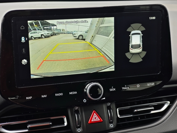 Hyundai i30 CW FAMILY DCT 1,5 T-GDi MHEV  103kW 15