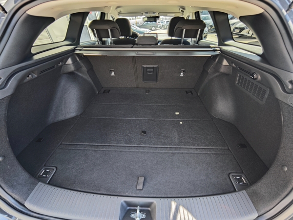 Hyundai i30 CW FAMILY DCT 1,5 T-GDi MHEV  103kW 28