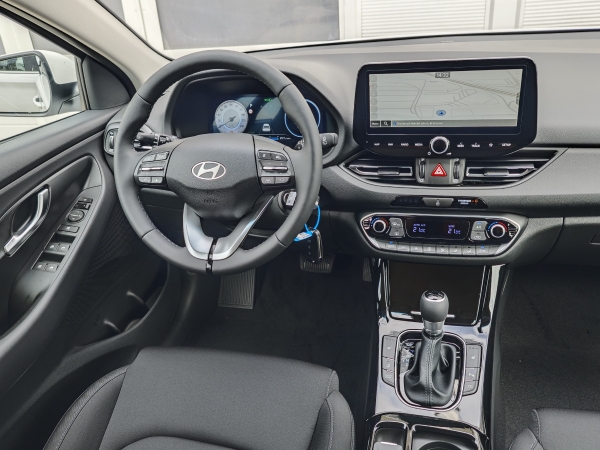 Hyundai i30 CW FAMILY +NAVI+LED 103kW 3