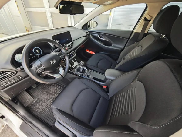 Hyundai i30 CW Family T-GDi 85kW 10