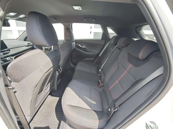 Hyundai i30 N Line DCT 1,6 T-GDi 110kW 12