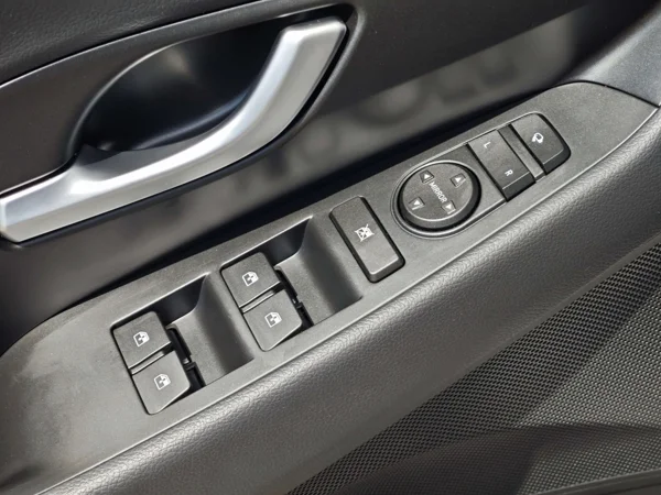 Hyundai i30 N Line DCT 1,6 T-GDi 110kW 28