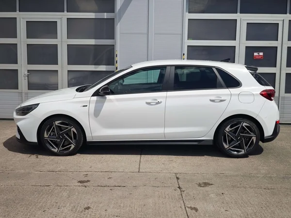 Hyundai i30 N Line DCT 1,6 T-GDi 110kW 8