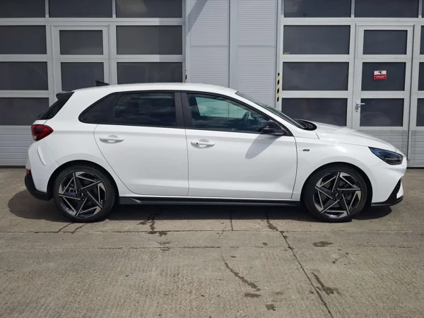 Hyundai i30 N Line DCT 1,6 T-GDi 110kW 9
