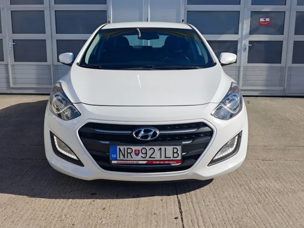 Hyundai i30 Style 1,6 CRDi 100kW 4