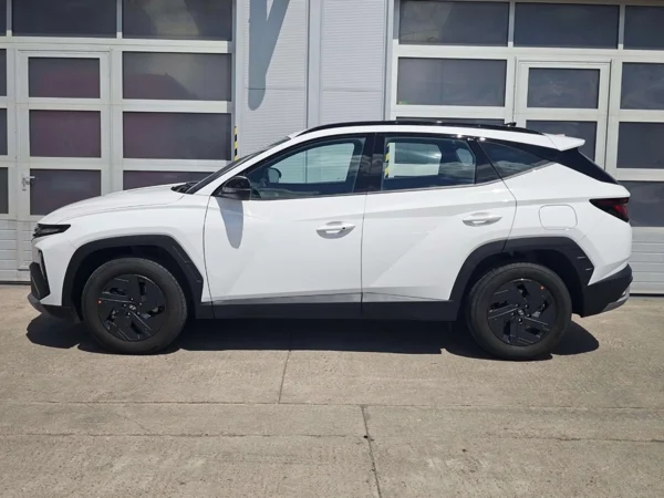 Hyundai Tucson Family + Black Pack HEV A/T 1,6 176kW 8
