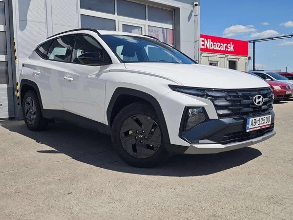 Hyundai Tucson Family + Black Pack HEV A/T 1,6 176kW 5