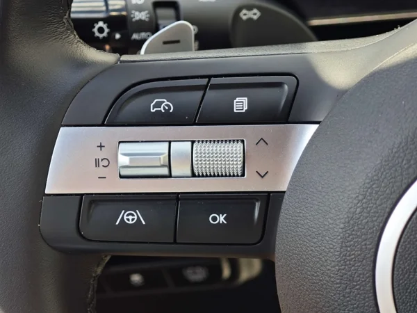 Hyundai Tucson Family + Black Pack HEV A/T 1,6 176kW 28