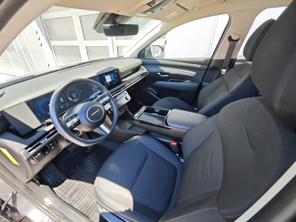 Hyundai Tucson Family HEV A/T 1,6 176kW 10