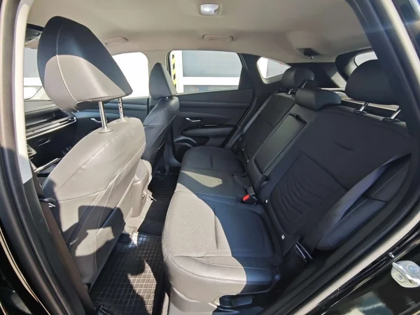 Hyundai Tucson Style HEV 4WD A/T 1,6 176kW 11