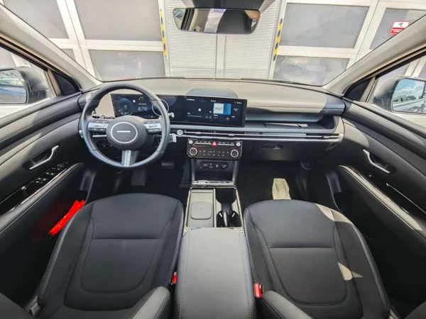 Hyundai Tucson Style HEV 4WD A/T 1,6 176kW 13