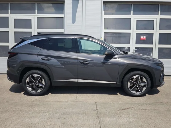 Hyundai Tucson Style HEV 4WD A/T 1,6 176kW 9
