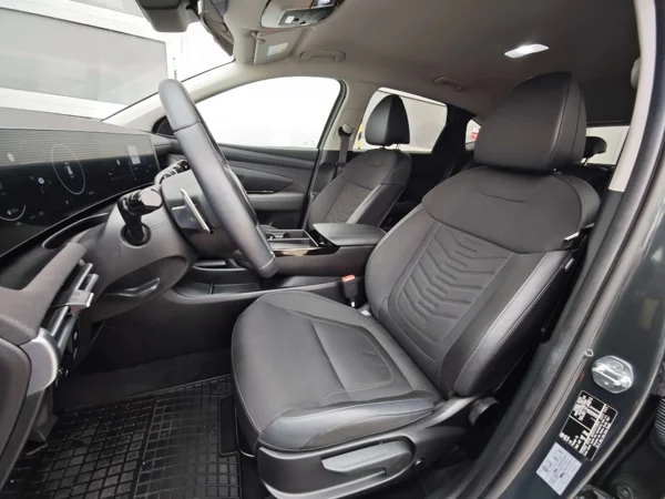 Hyundai Tucson Style HEV 4WD A/T 1,6 176kW 11